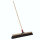 Saalbesen, 600 mm, feine schwarze PET-Borste, Universalstielhalter mit Überwurfmutter Ø 24 mm mit 1400 mm Holzstiel Ø 24 mm